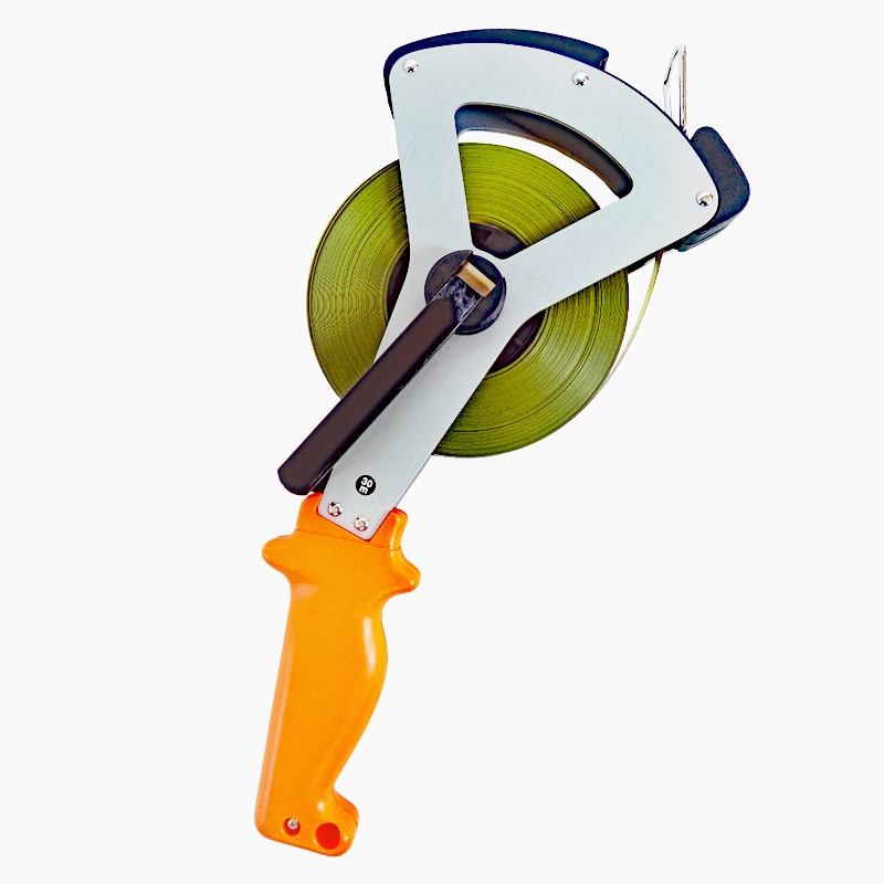 Stahl-Bandmaß 30 m Polyamid-ummantelt in Alu-V-Rahmen, Anfang "A" cm-Teilung Stahl-Bandmaß 30 m Polyamid-ummantelt in Alu-V-Rahmen, Anfang "A" cm-Teilung